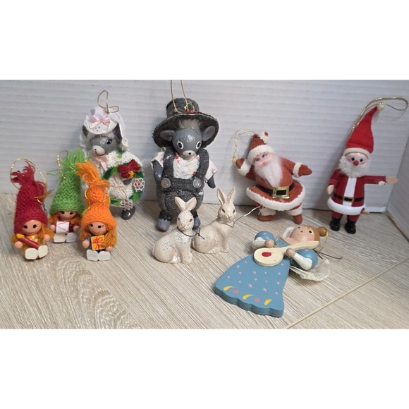 Vintage Wooden Christmas Ornaments Hand Painted Old Design Collectible Holiday - Picture 2 of 15